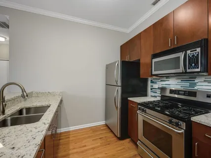 $395,000 | 2089 West Wabansia Avenue, Unit 202, Chicago, IL 60647
