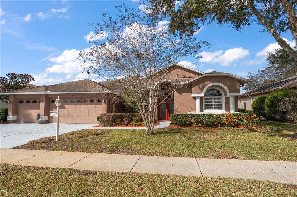 1237 Rambling Vine Court Trinity, FL 34655 - Photo 6 of 76