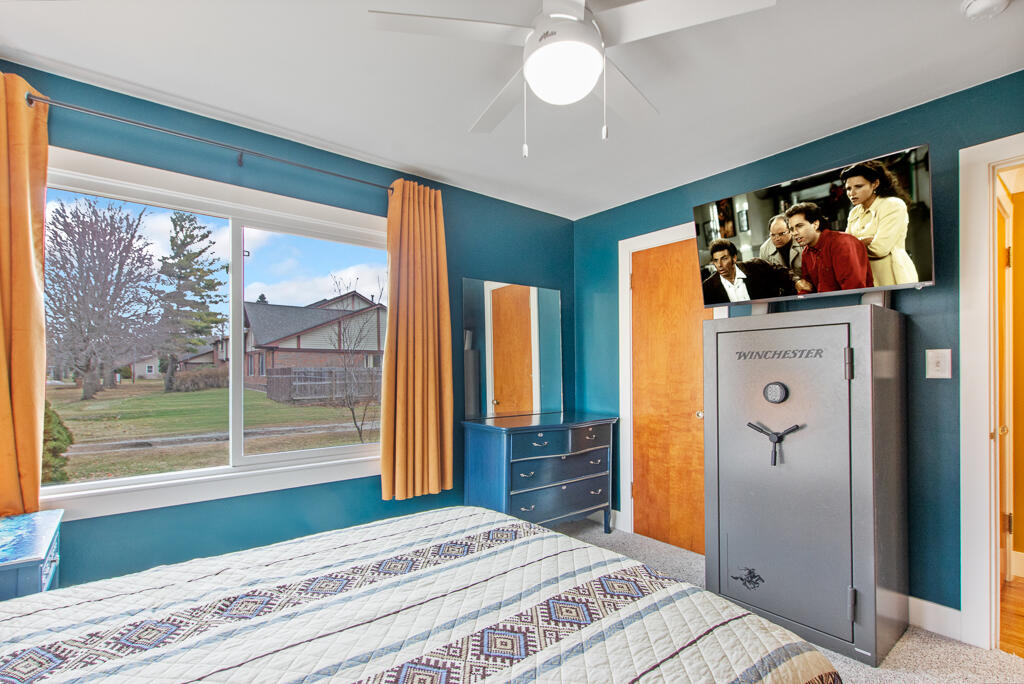 992 North Prospect Road Ypsilanti, MI 48198 - Photo 16 of 53 992 N Prospect Rd-30