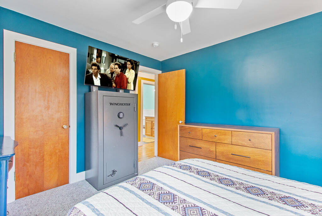 992 North Prospect Road Ypsilanti, MI 48198 - Photo 18 of 53 992 N Prospect Rd-29