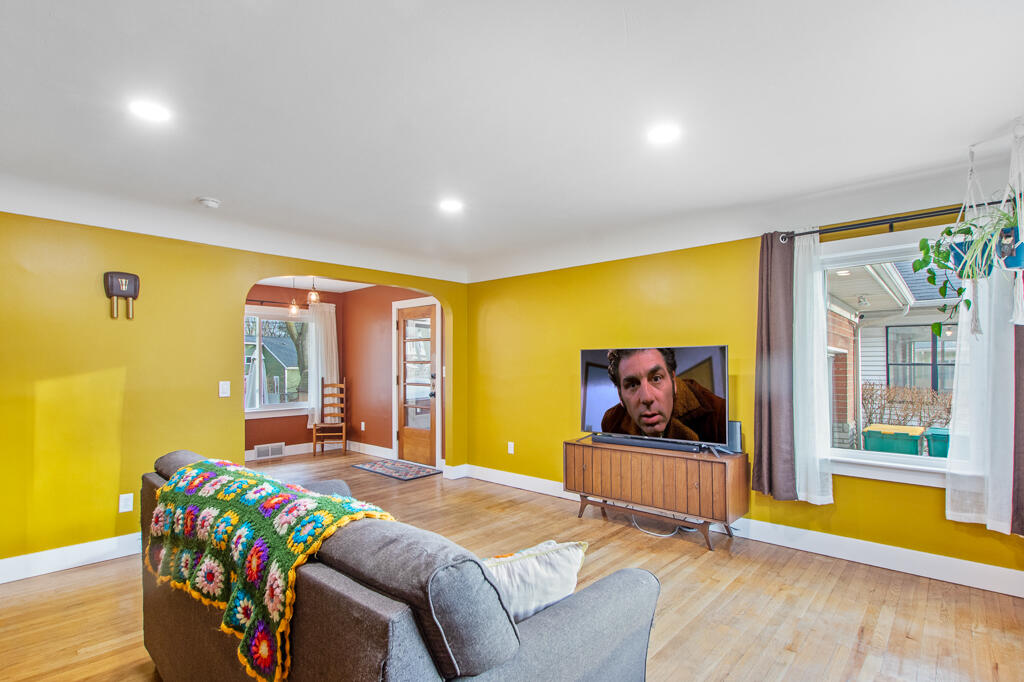 992 North Prospect Road Ypsilanti, MI 48198 - Photo 10 of 53 992 N Prospect Rd-17