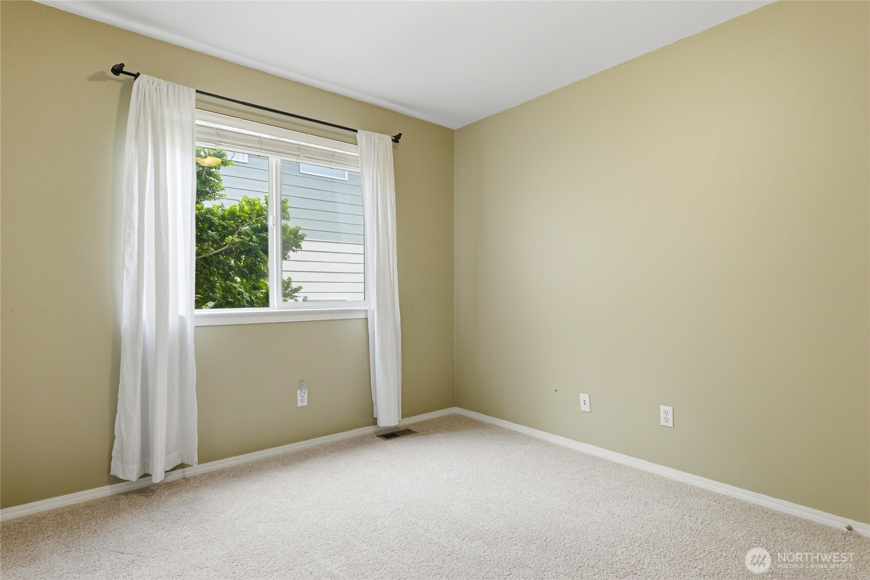 206 202nd Street Southeast Bothell, WA 98012 - Photo 31 of 38