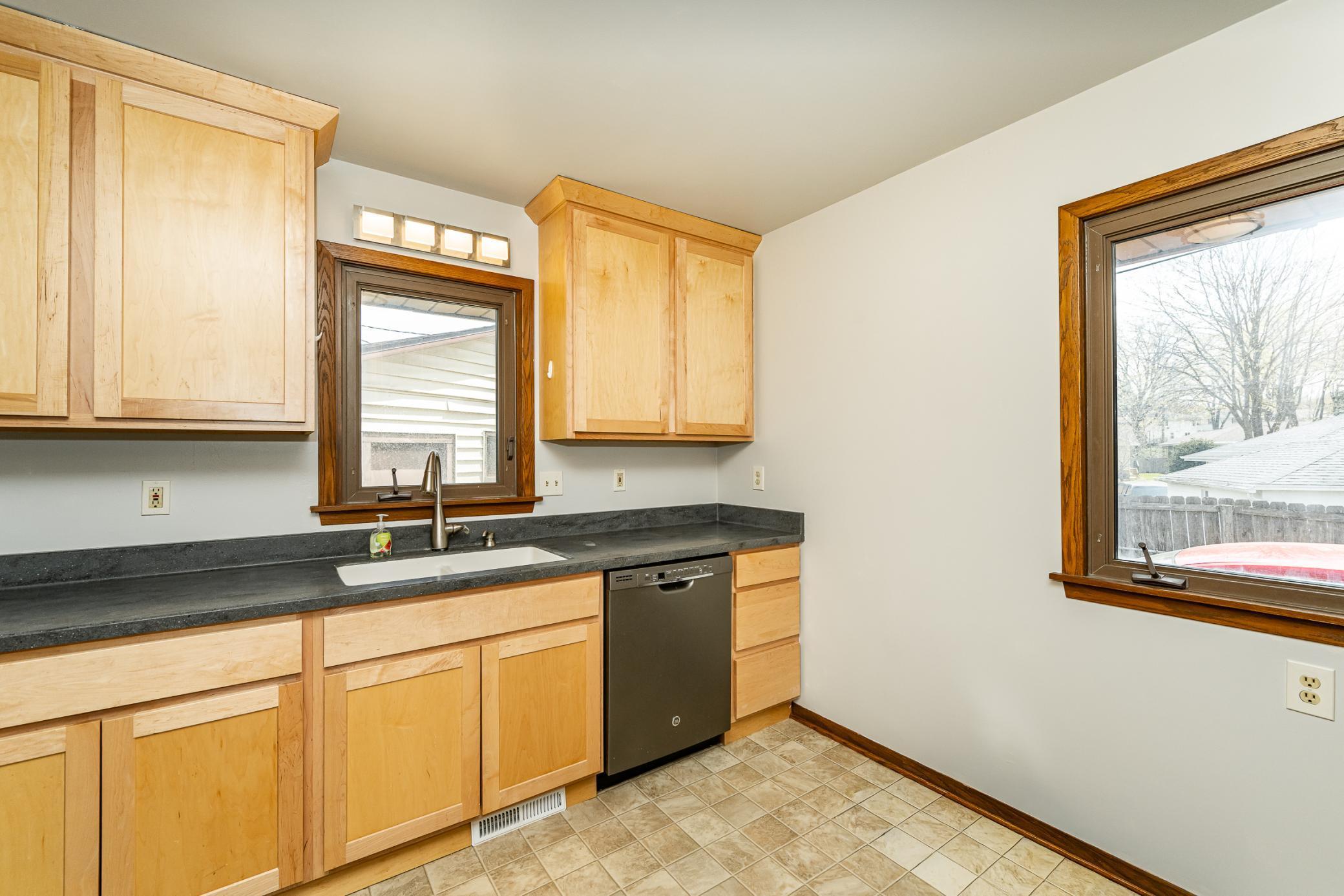 2724 12th Avenue Northwest Rochester, MN 55901 - Photo 17 of 21