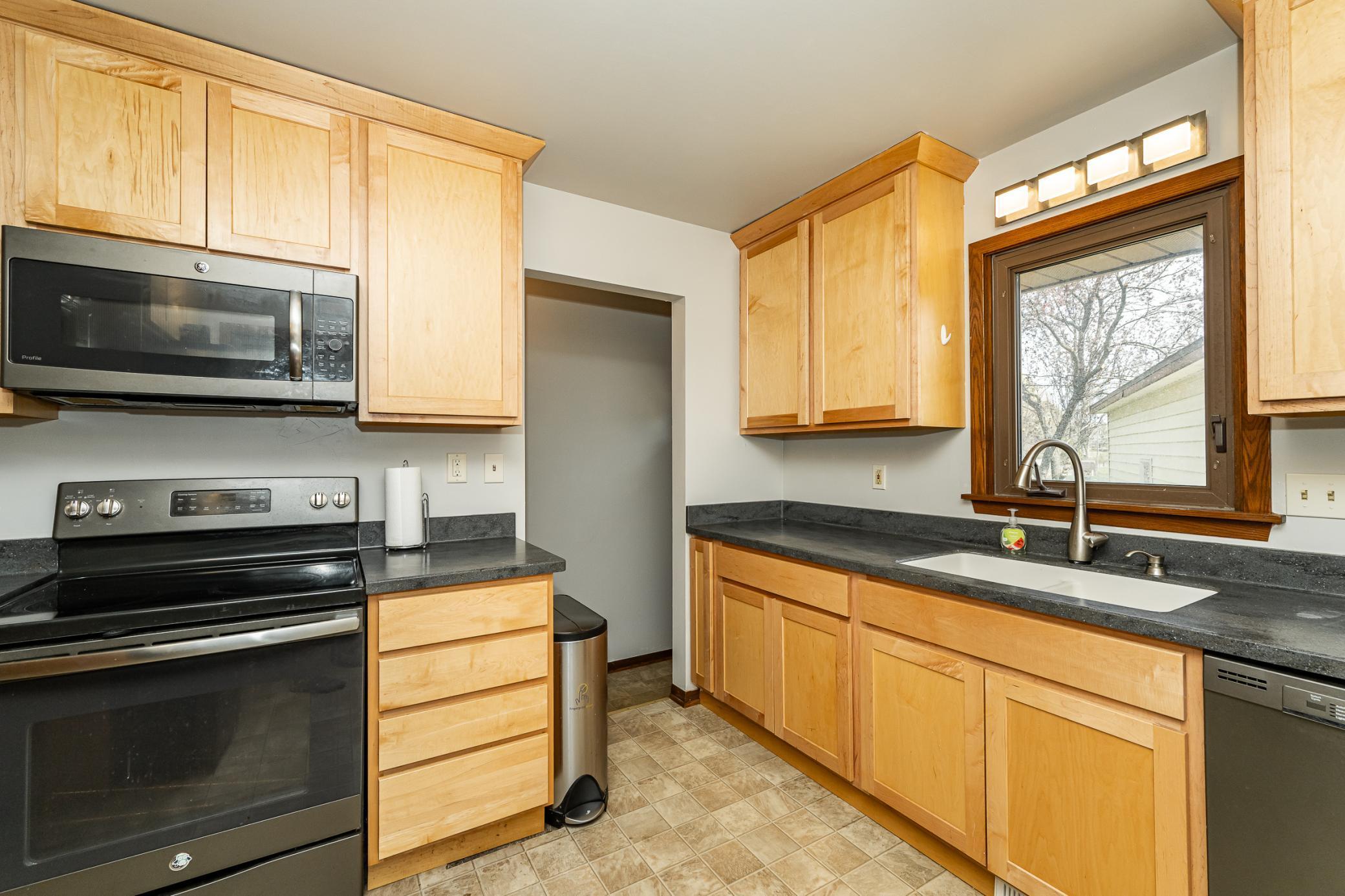 2724 12th Avenue Northwest Rochester, MN 55901 - Photo 18 of 21