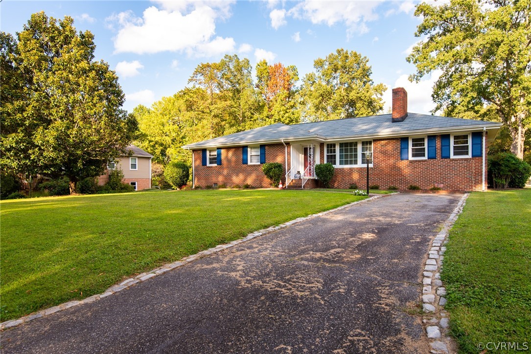8501 Fredonia Road Richmond, VA 23227 - Photo 4 of 38 Gallery Image 4