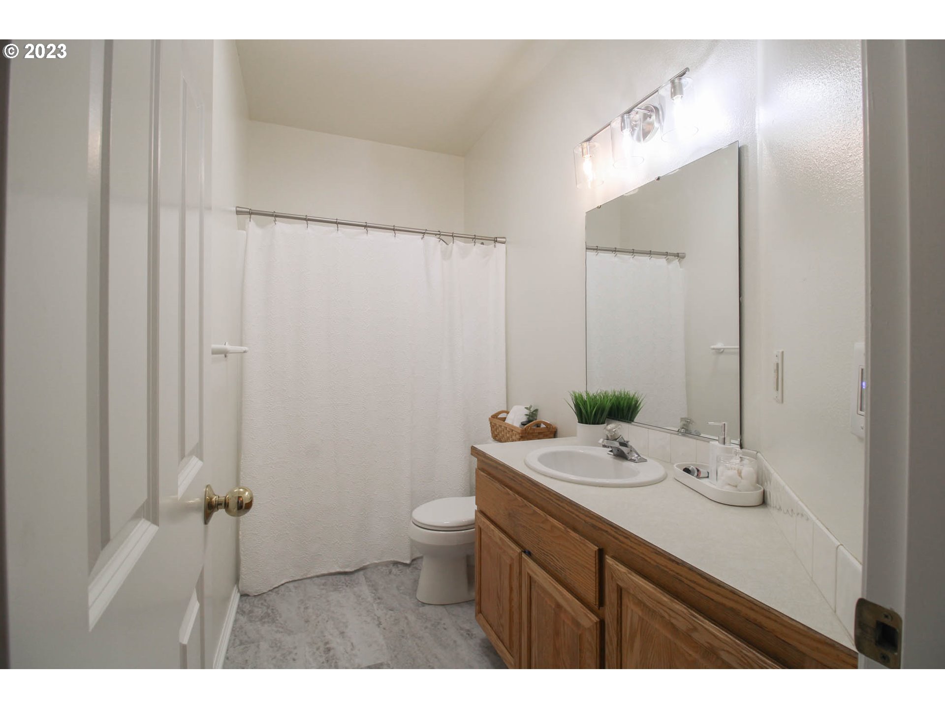 3489 Quail Ridge Lane Eugene, OR 97404 - Photo 23 of 37 Gallery Image 23