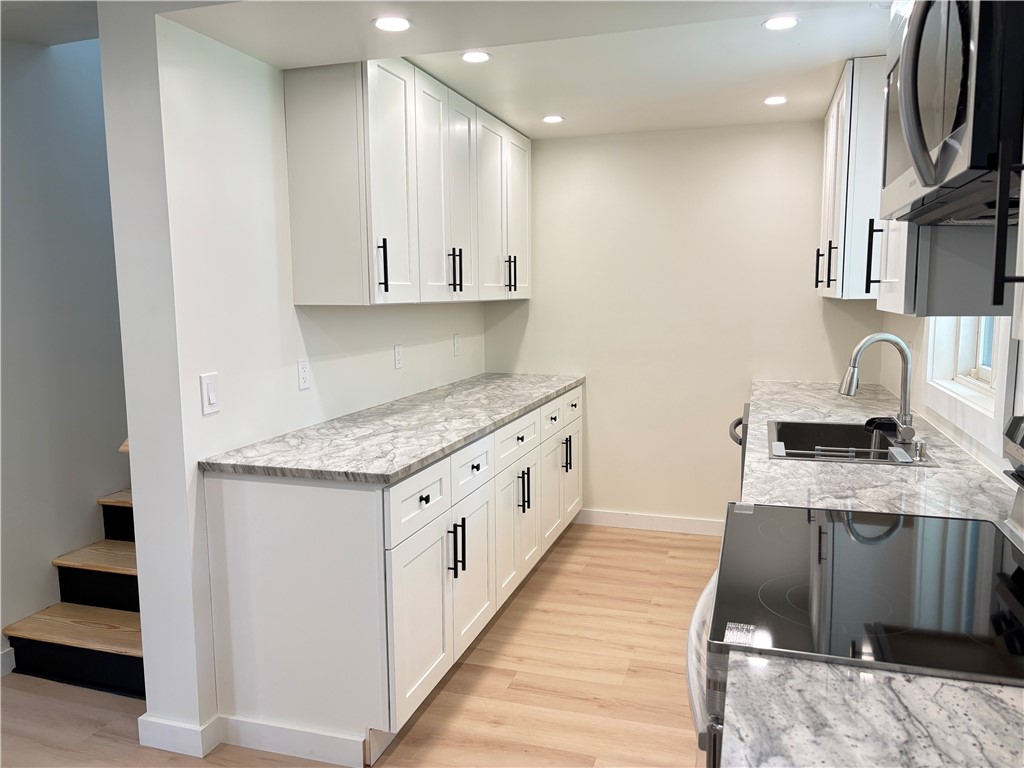 28 Fair Street Oneonta, NY 13820 - Photo 4 of 38