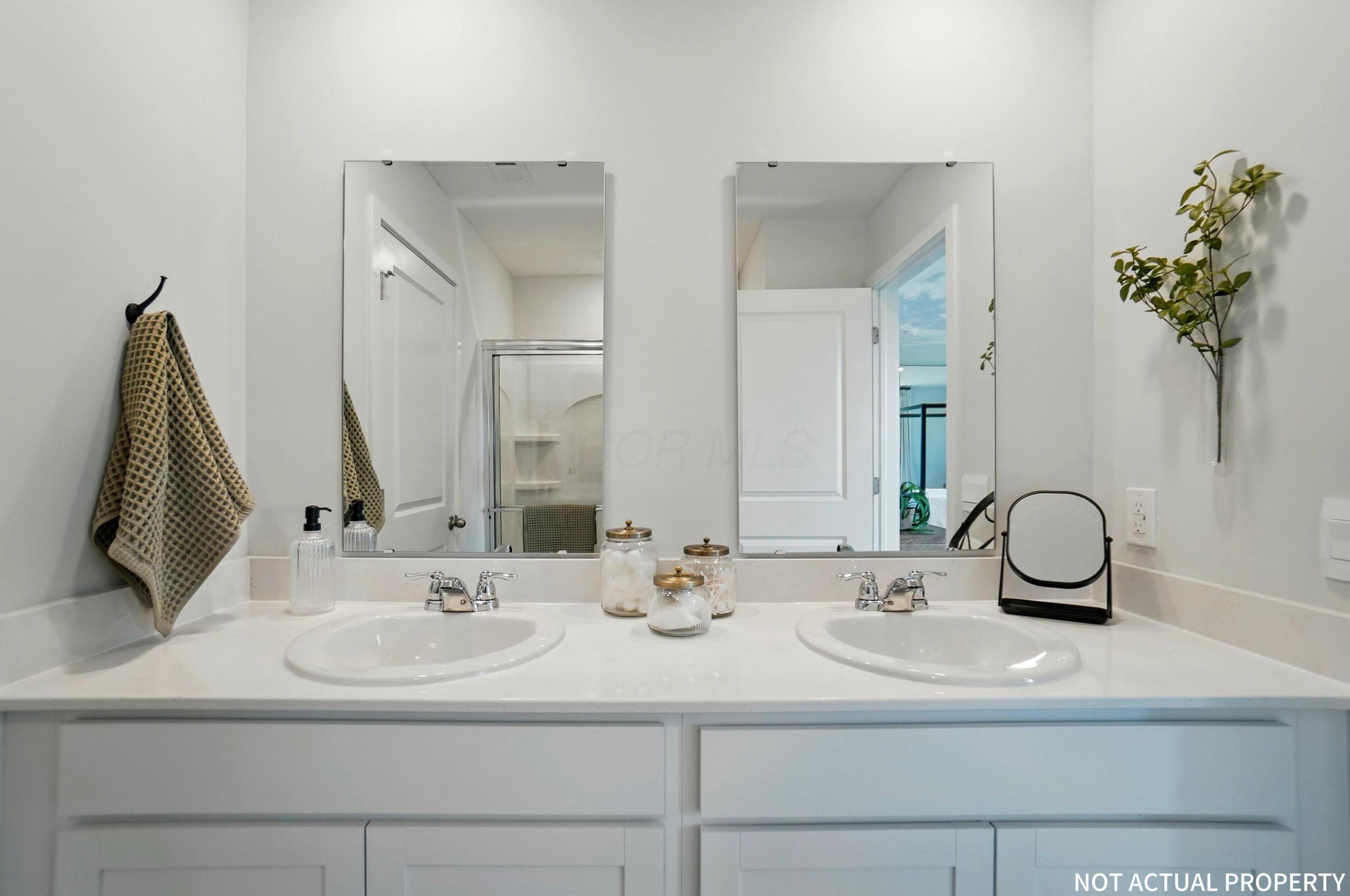 2245 Overlook Way Newark, OH 43055 - Photo 15 of 31 14 Model Master Bath