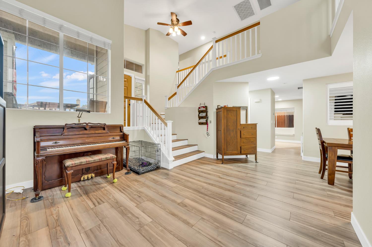 8194 Primoak Way Elk Grove, CA 95758 - Photo 14 of 44