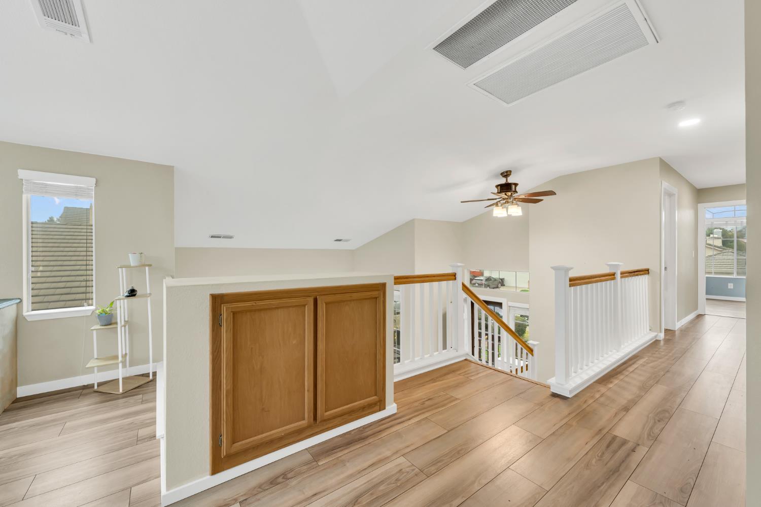 8194 Primoak Way Elk Grove, CA 95758 - Photo 24 of 44