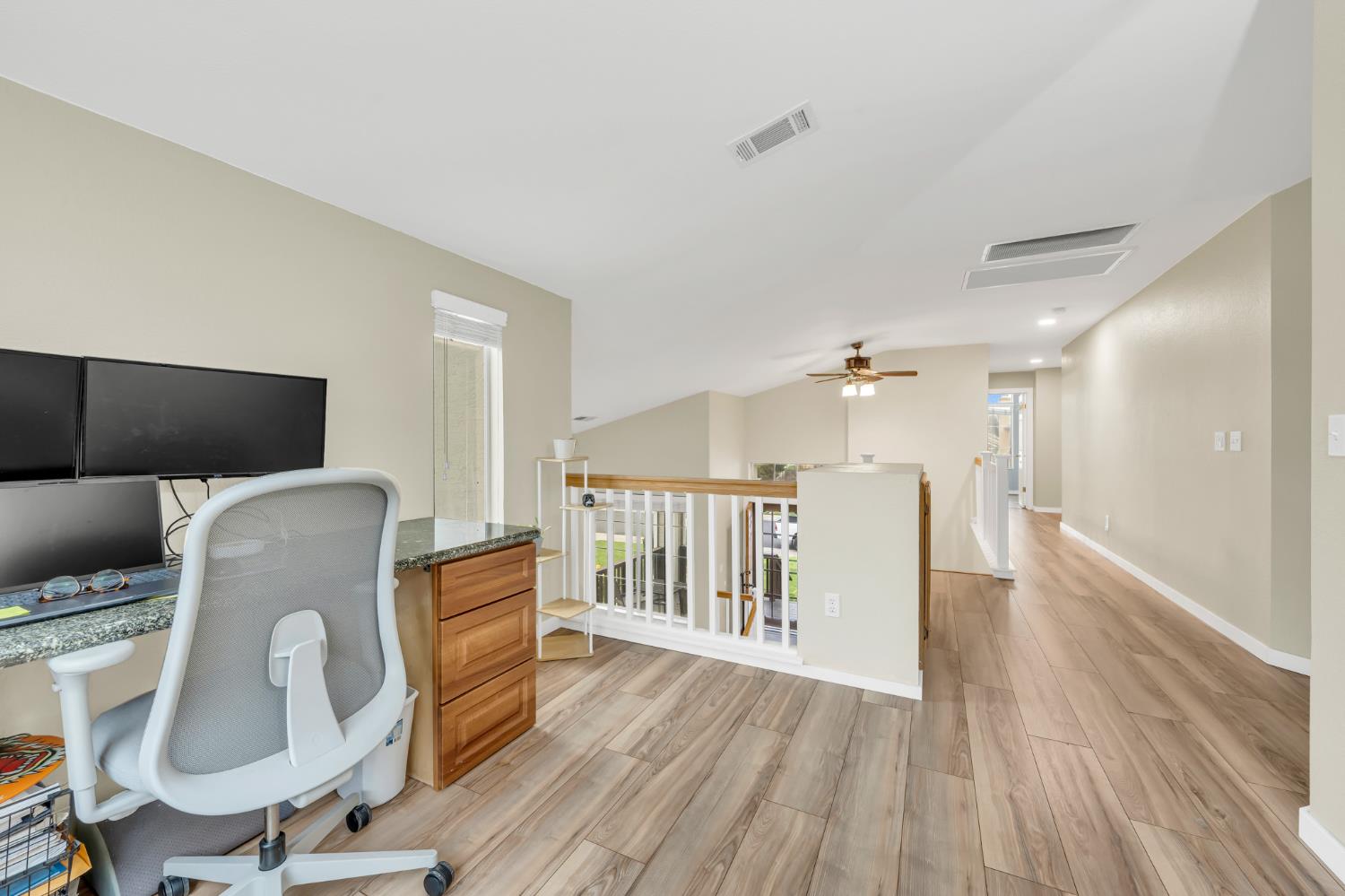 8194 Primoak Way Elk Grove, CA 95758 - Photo 27 of 44