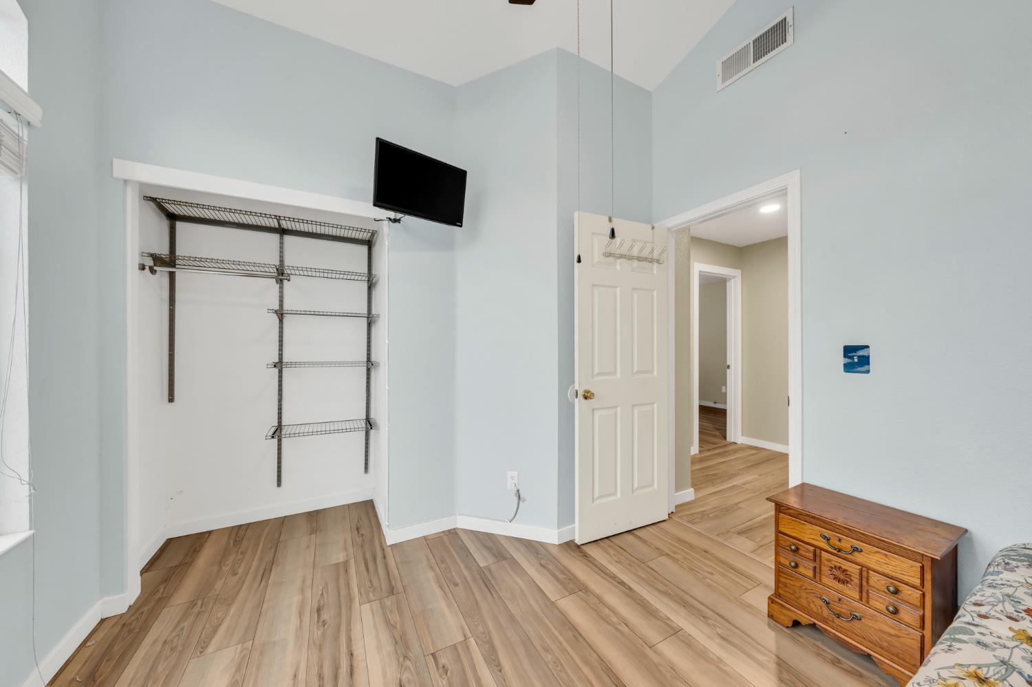 8194 Primoak Way Elk Grove, CA 95758 - Photo 36 of 44