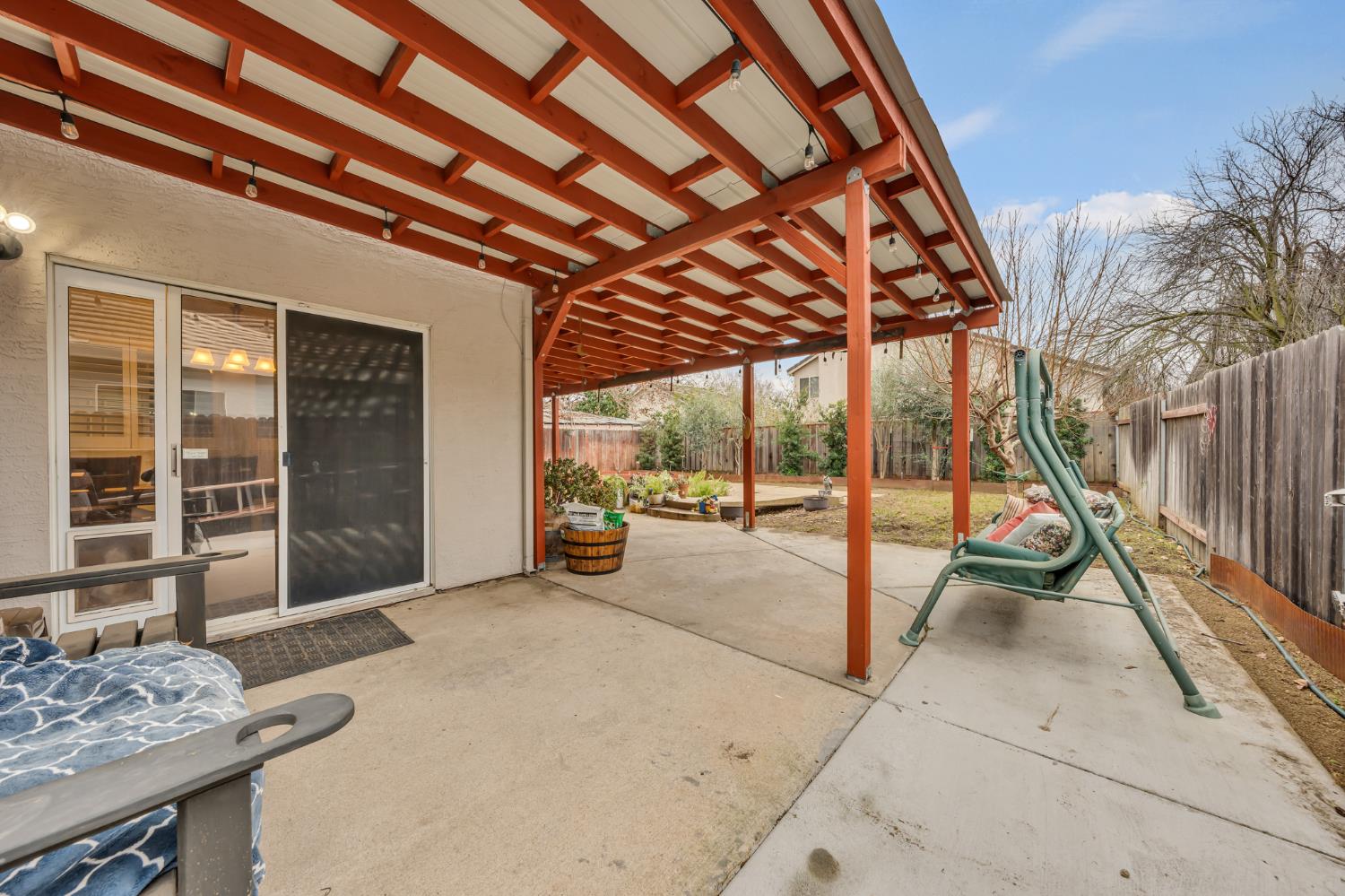 8194 Primoak Way Elk Grove, CA 95758 - Photo 41 of 44