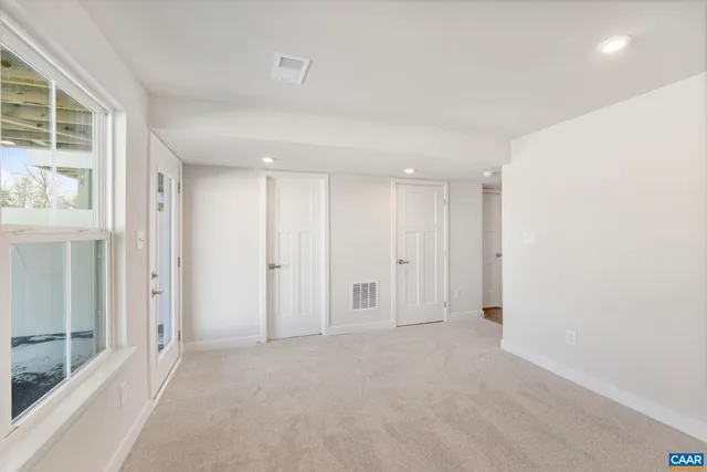 $2,450 | 39 Iron Horse Lane, Unit V, Fishersville, VA 22939