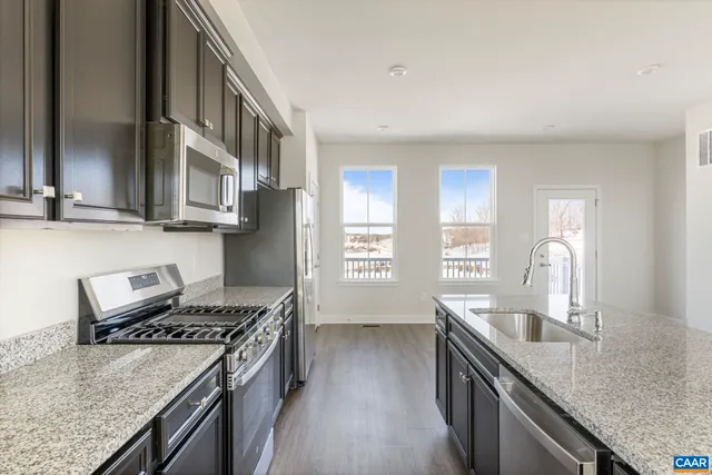 $2,450 | 39 Iron Horse Lane, Unit V, Fishersville, VA 22939