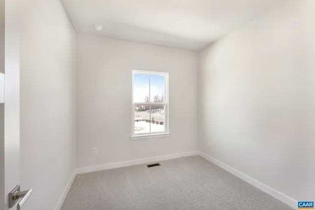 $2,450 | 39 Iron Horse Lane, Unit V, Fishersville, VA 22939