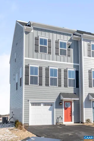 $2,450 | 39 Iron Horse Lane, Unit V, Fishersville, VA 22939