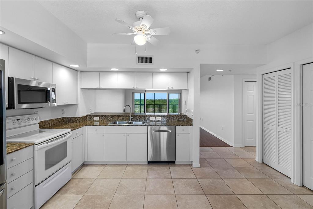 6575 99th Way North, Unit 22205 St. Petersburg, FL 33708 - Photo 14 of 69