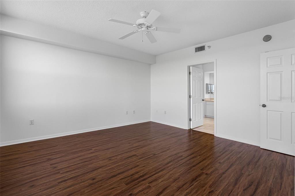 6575 99th Way North, Unit 22205 St. Petersburg, FL 33708 - Photo 19 of 69