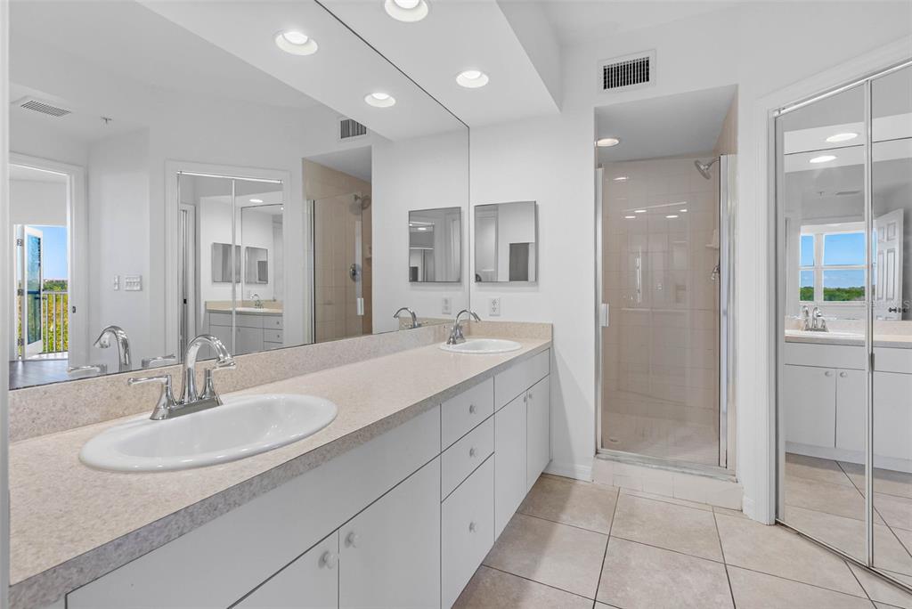 6575 99th Way North, Unit 22205 St. Petersburg, FL 33708 - Photo 23 of 69