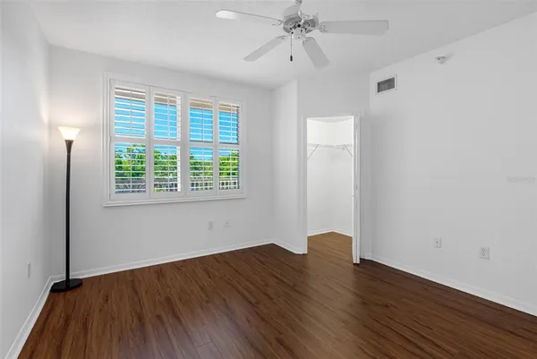 $299,900 | 6575 99th Way North, Unit 22205, St. Petersburg, FL 33708