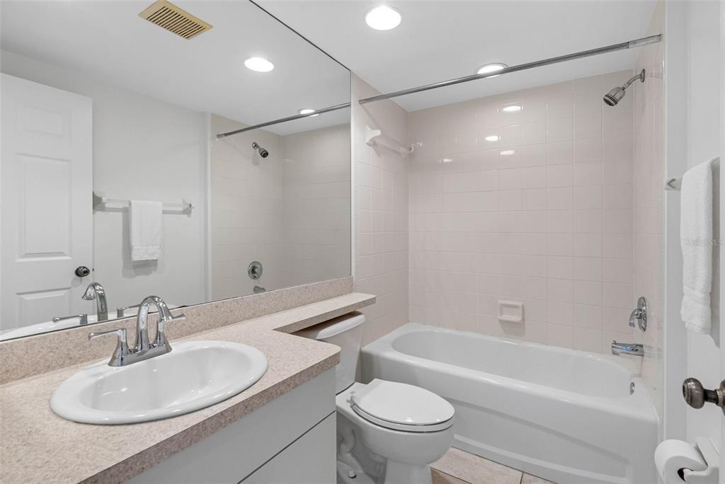 6575 99th Way North, Unit 22205 St. Petersburg, FL 33708 - Photo 35 of 69