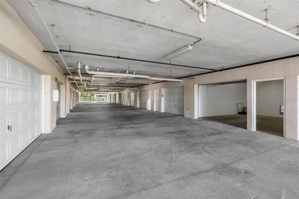 $299,900 | 6575 99th Way North, Unit 22205, St. Petersburg, FL 33708