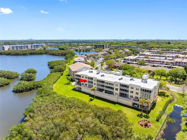$299,900 | 6575 99th Way North, Unit 22205, St. Petersburg, FL 33708