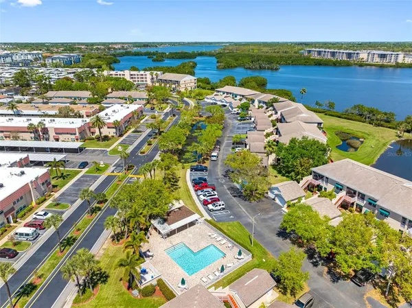 $299,900 | 6575 99th Way North, Unit 22205, St. Petersburg, FL 33708