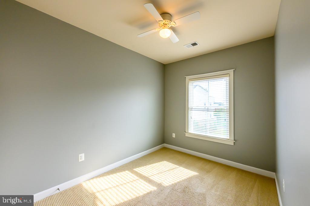 20649 Duxbury Terrace Ashburn, VA 20147 - Photo 20 of 41 an empty room with a window