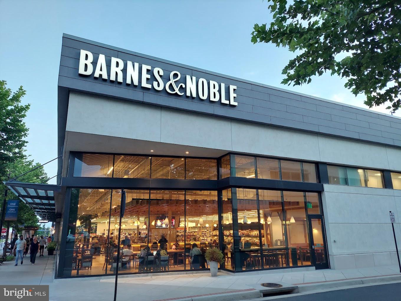 20649 Duxbury Terrace Ashburn, VA 20147 - Photo 39 of 41 a view of a building with a window