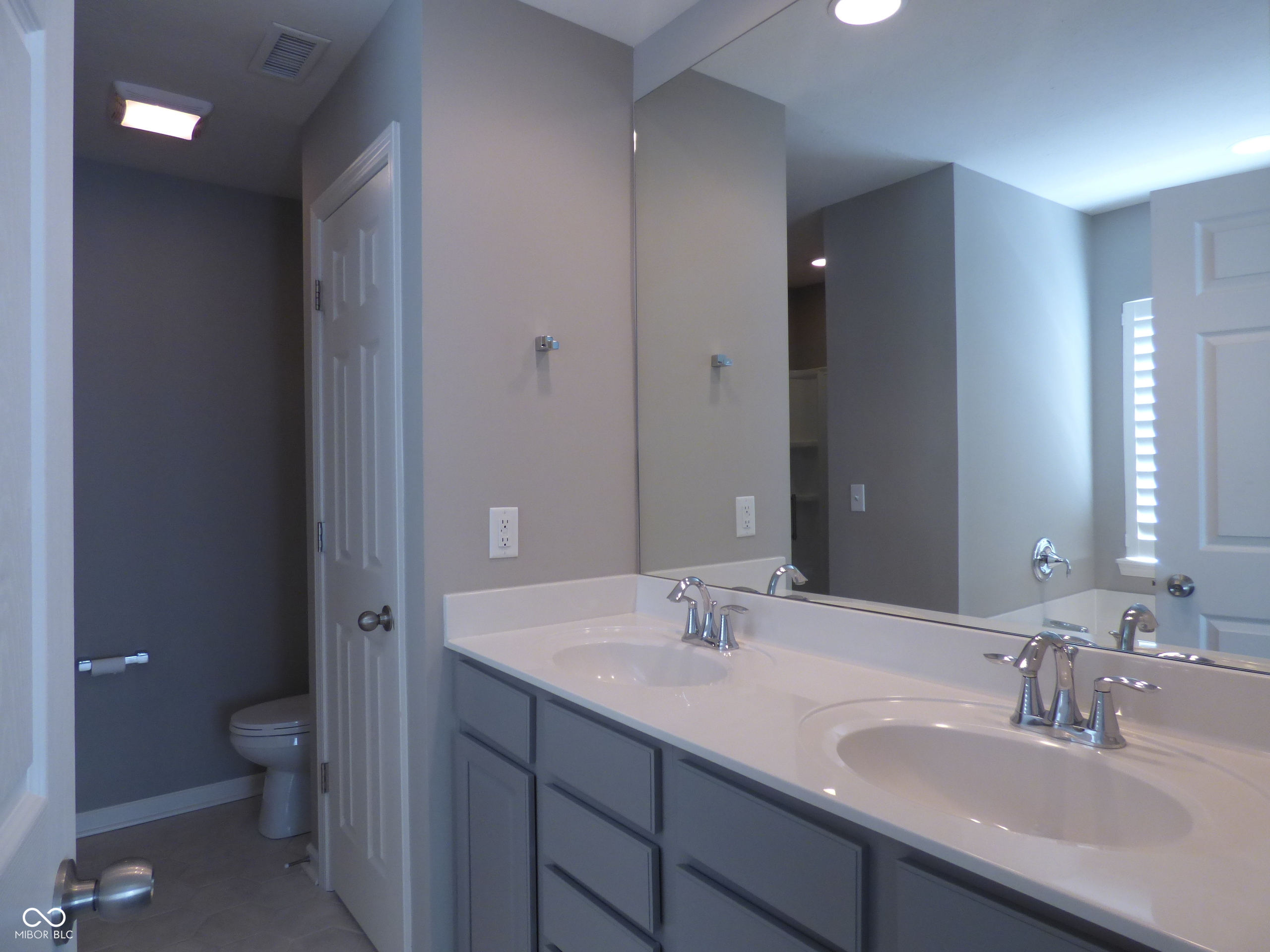 8213 Katrina Way Fishers, IN 46038 - Photo 19 of 28