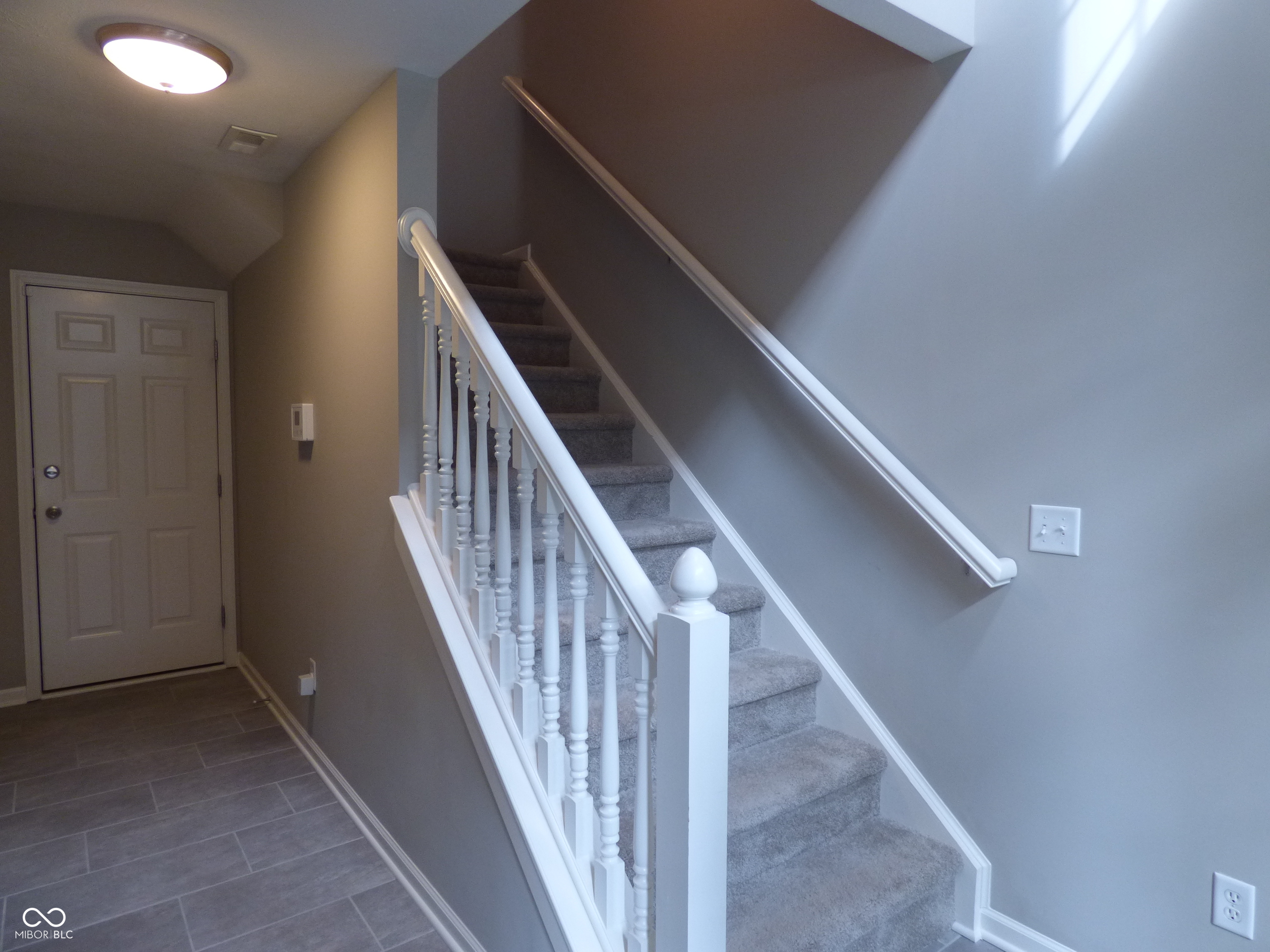 8213 Katrina Way Fishers, IN 46038 - Photo 5 of 28