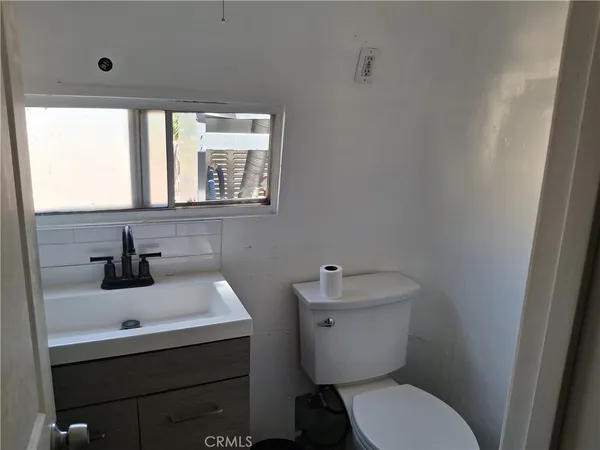 $32,000 | 4503 Clara Street, Cudahy, CA 90201