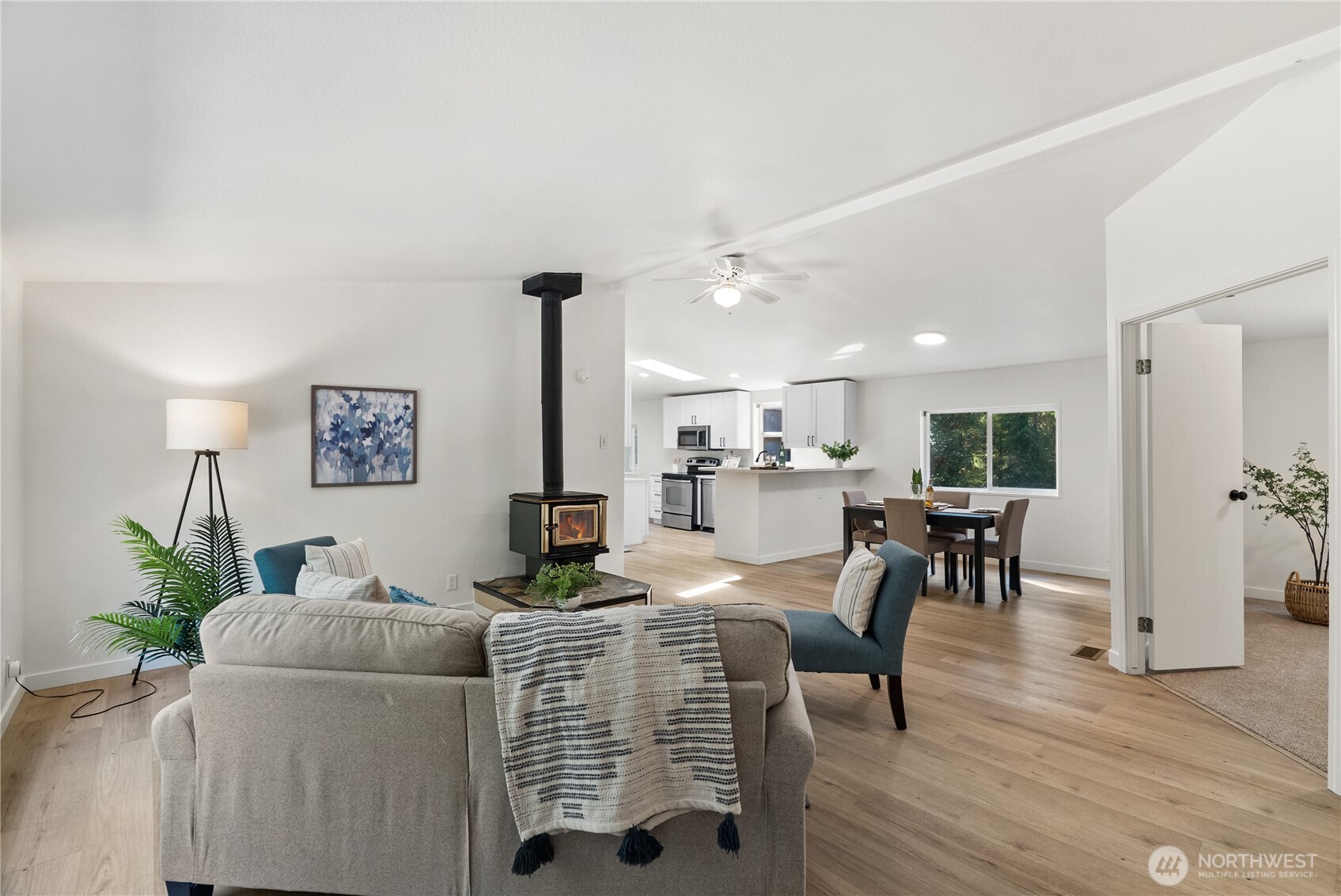 10223 Glenwood Road Southwest Port Orchard, WA 98367 - Photo 19 of 40