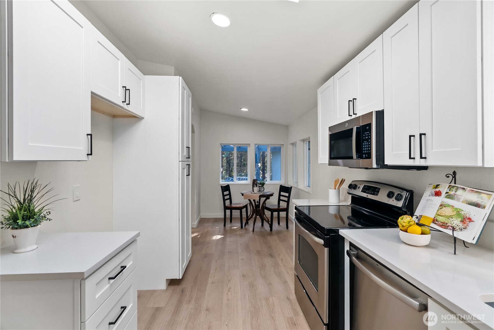 10223 Glenwood Road Southwest Port Orchard, WA 98367 - Photo 10 of 40