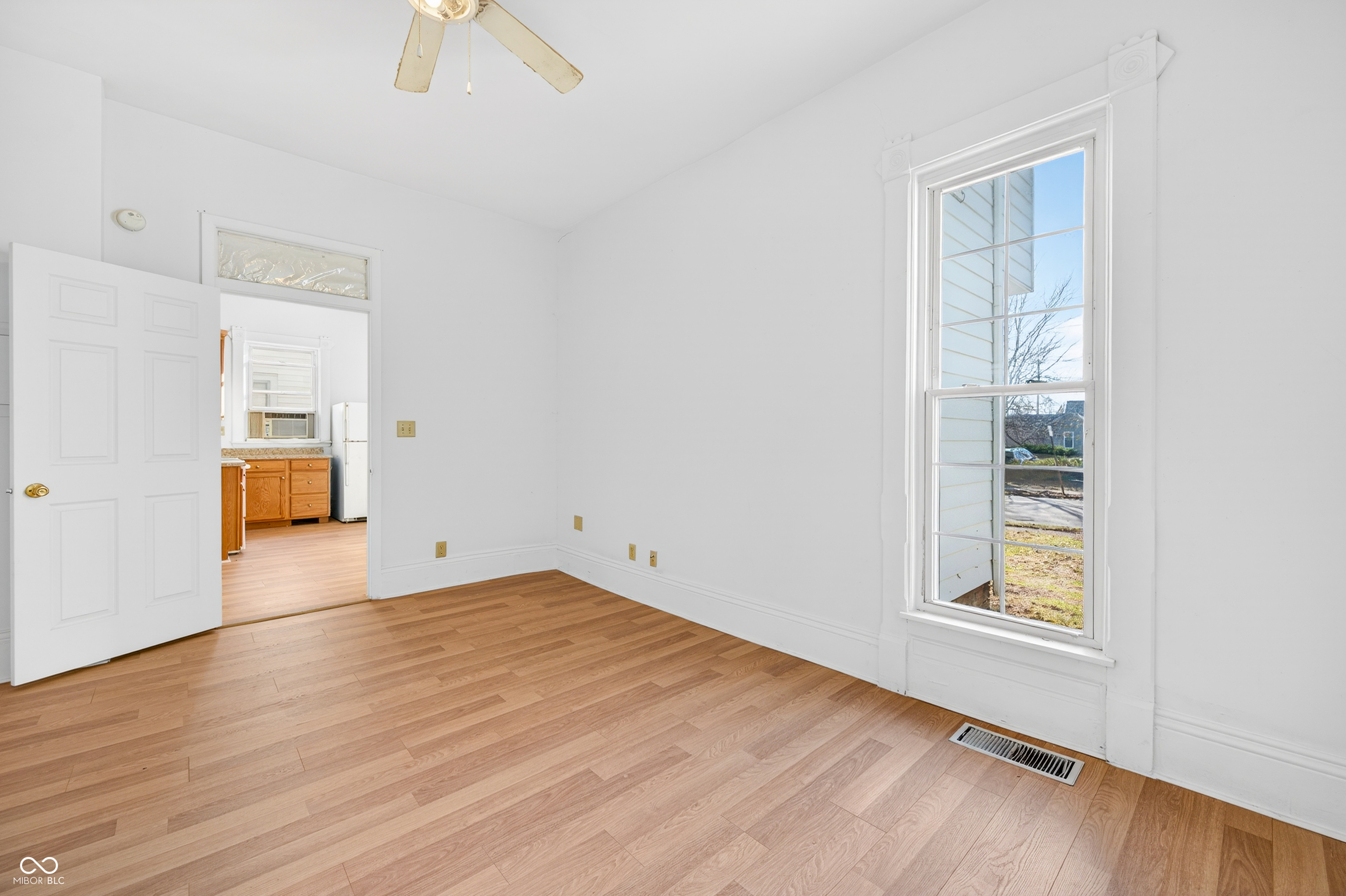 930 7th Street Columbus, IN 47201 - Photo 14 of 39