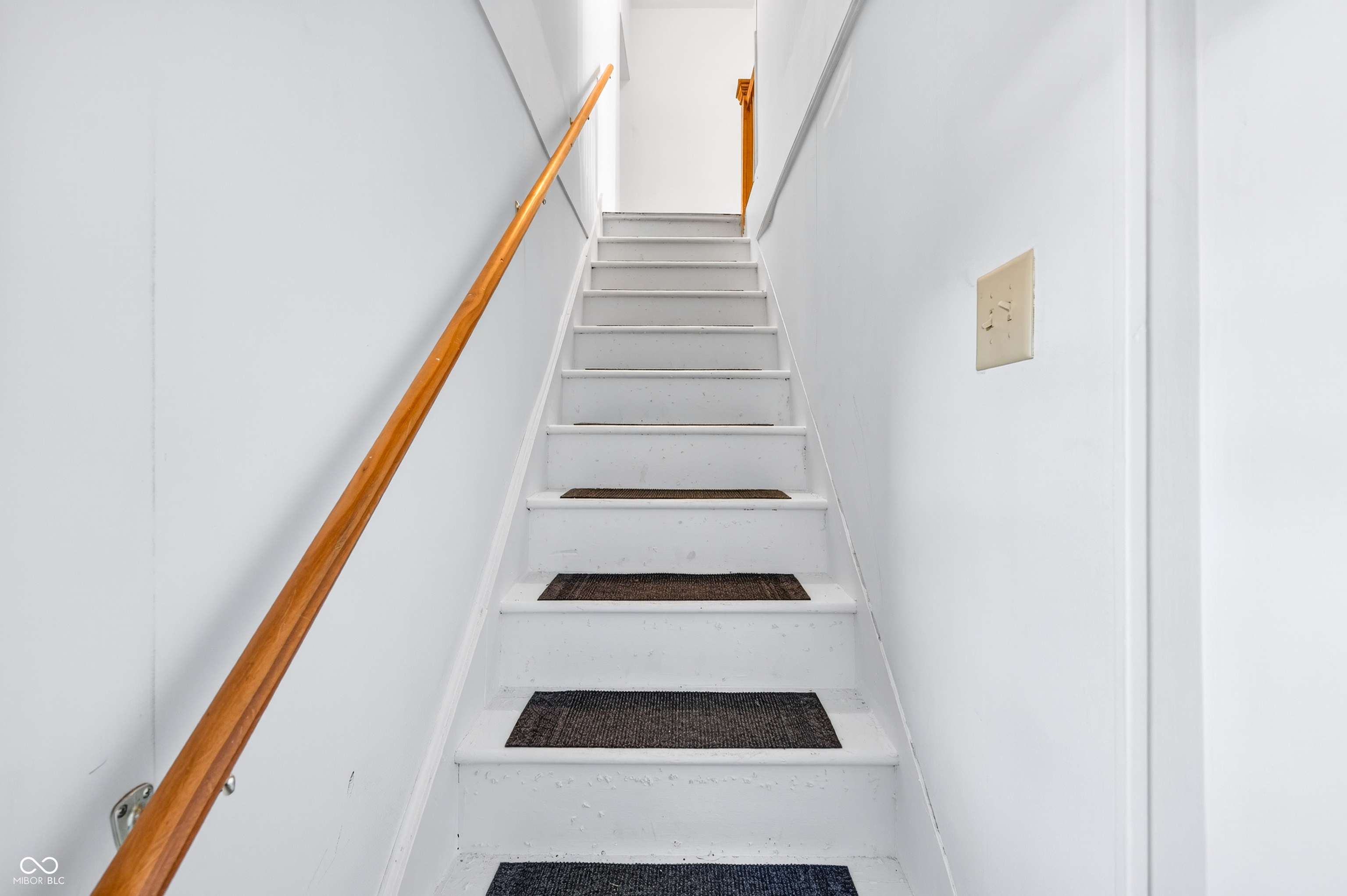 930 7th Street Columbus, IN 47201 - Photo 28 of 39