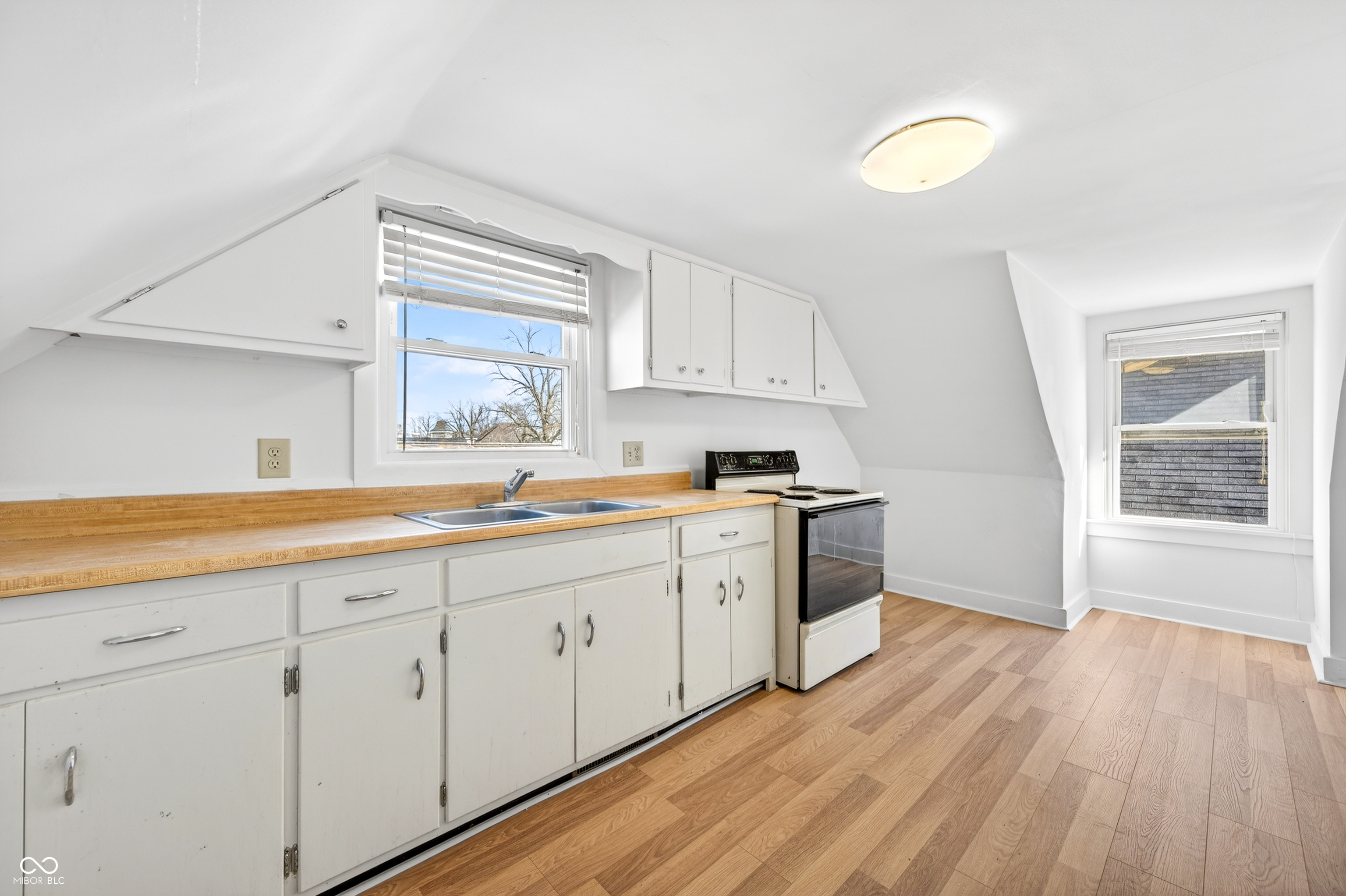 930 7th Street Columbus, IN 47201 - Photo 30 of 39