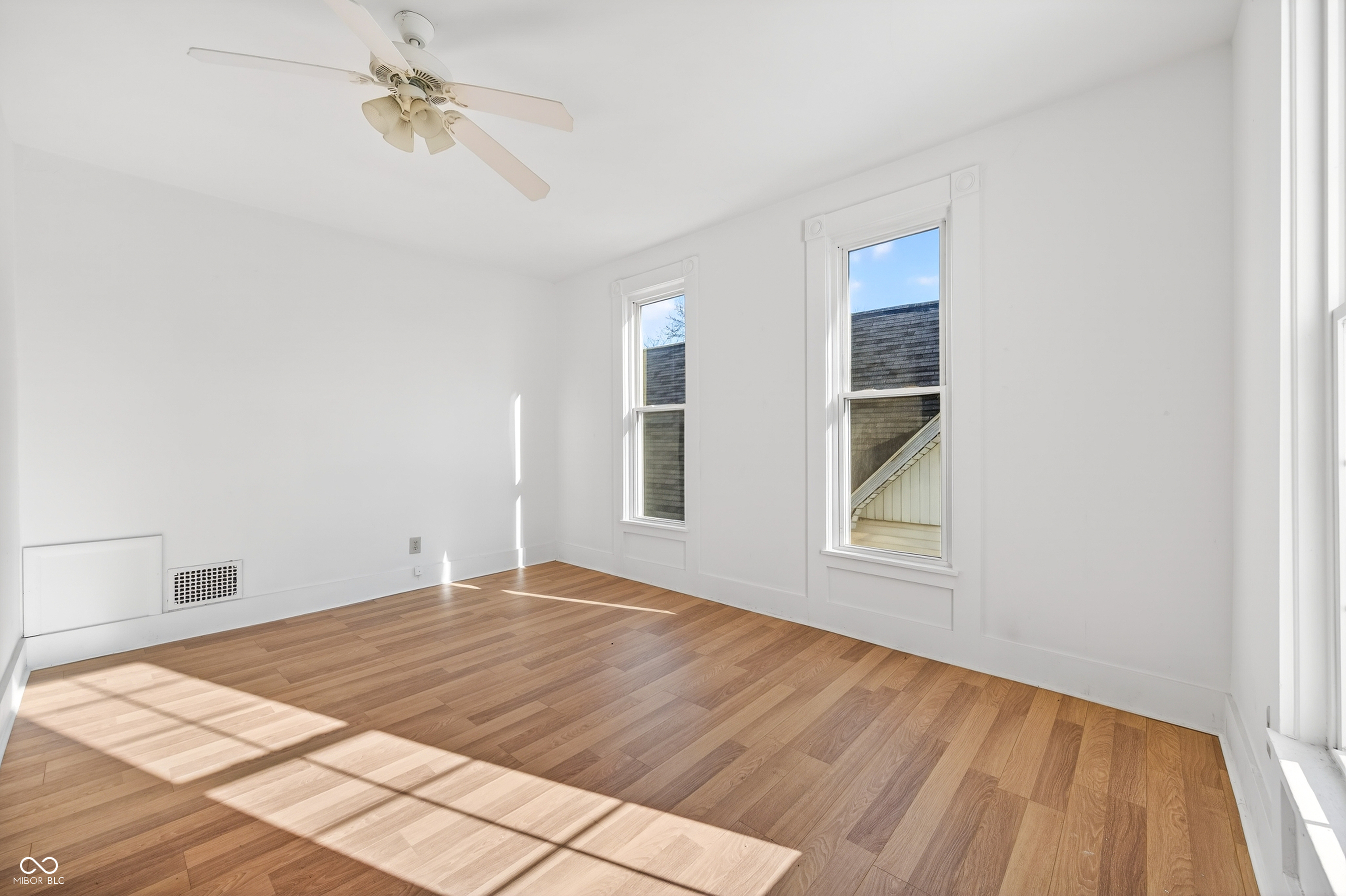 930 7th Street Columbus, IN 47201 - Photo 37 of 39