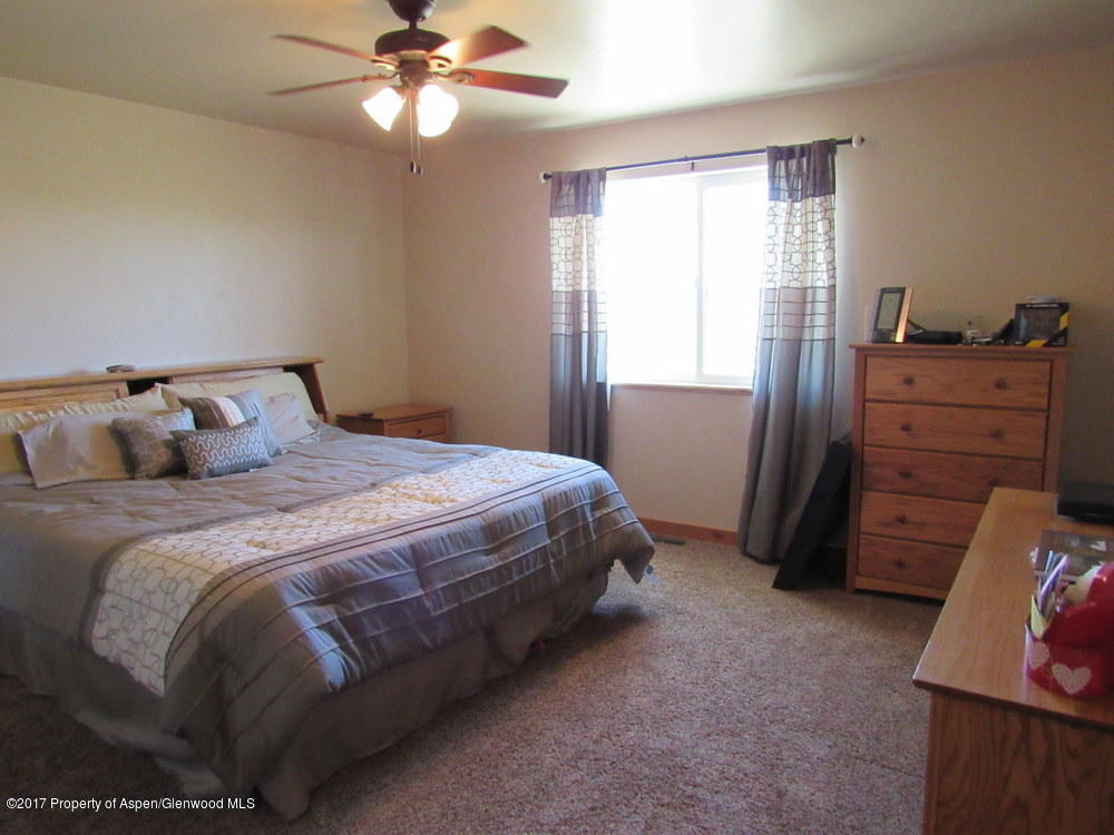 408 Pronghorn Road Craig, CO 81625 - Photo 14 of 58 IMG_0132