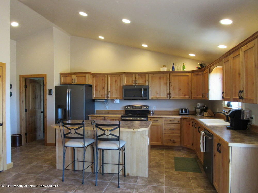 408 Pronghorn Road Craig, CO 81625 - Photo 9 of 58 IMG_0127