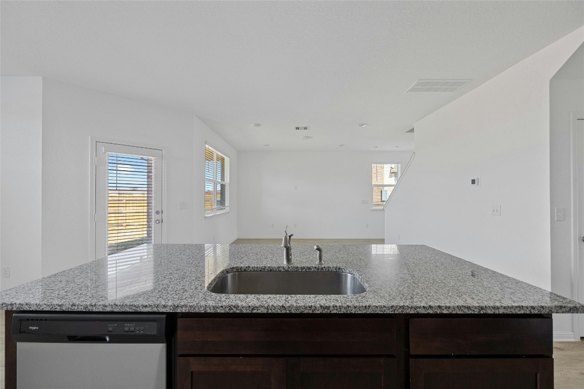 321 Brody Lane Georgetown, TX 78626 - Photo 11 of 32