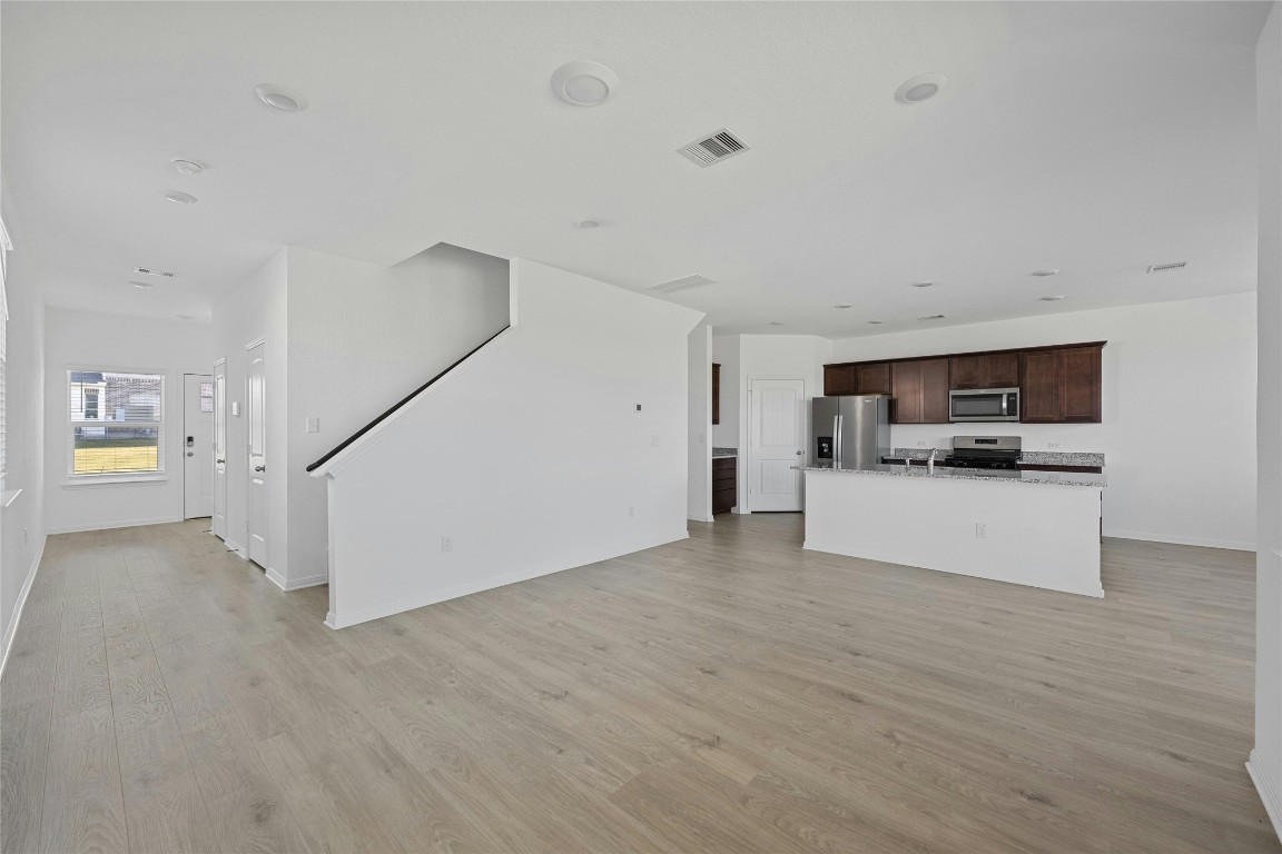 321 Brody Lane Georgetown, TX 78626 - Photo 5 of 32