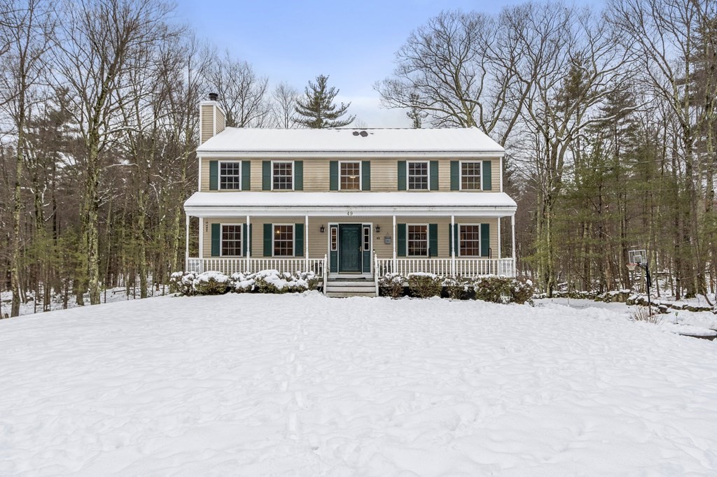 49 Sherburne Road Pelham, NH 03076 - Photo 1 of 30 Gallery Image 1