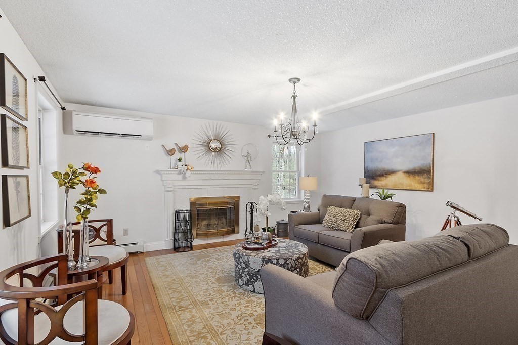 49 Sherburne Road Pelham, NH 03076 - Photo 3 of 30 Gallery Image 3