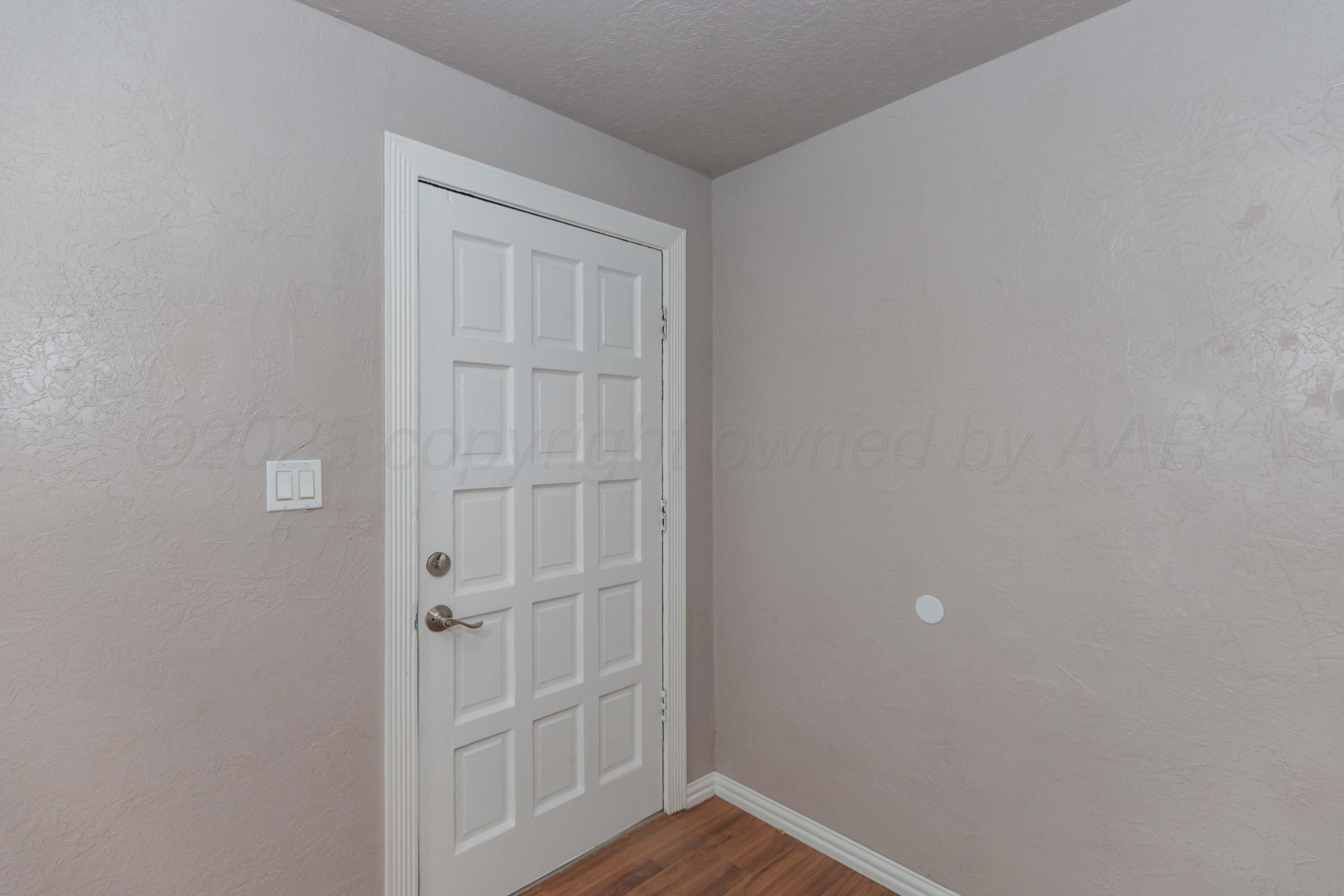 1307 North Buchanan Street Amarillo, TX 79107 - Photo 4 of 31 a view of empty room