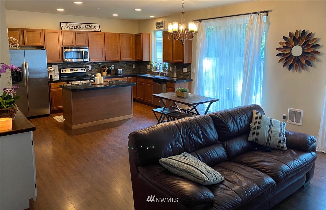 3669 Reagan Avenue Bremerton, WA 98310 - Photo 15 of 40 Gallery Image 15