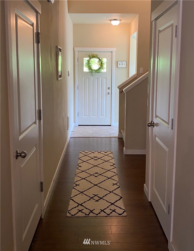 3669 Reagan Avenue Bremerton, WA 98310 - Photo 4 of 40 Gallery Image 4