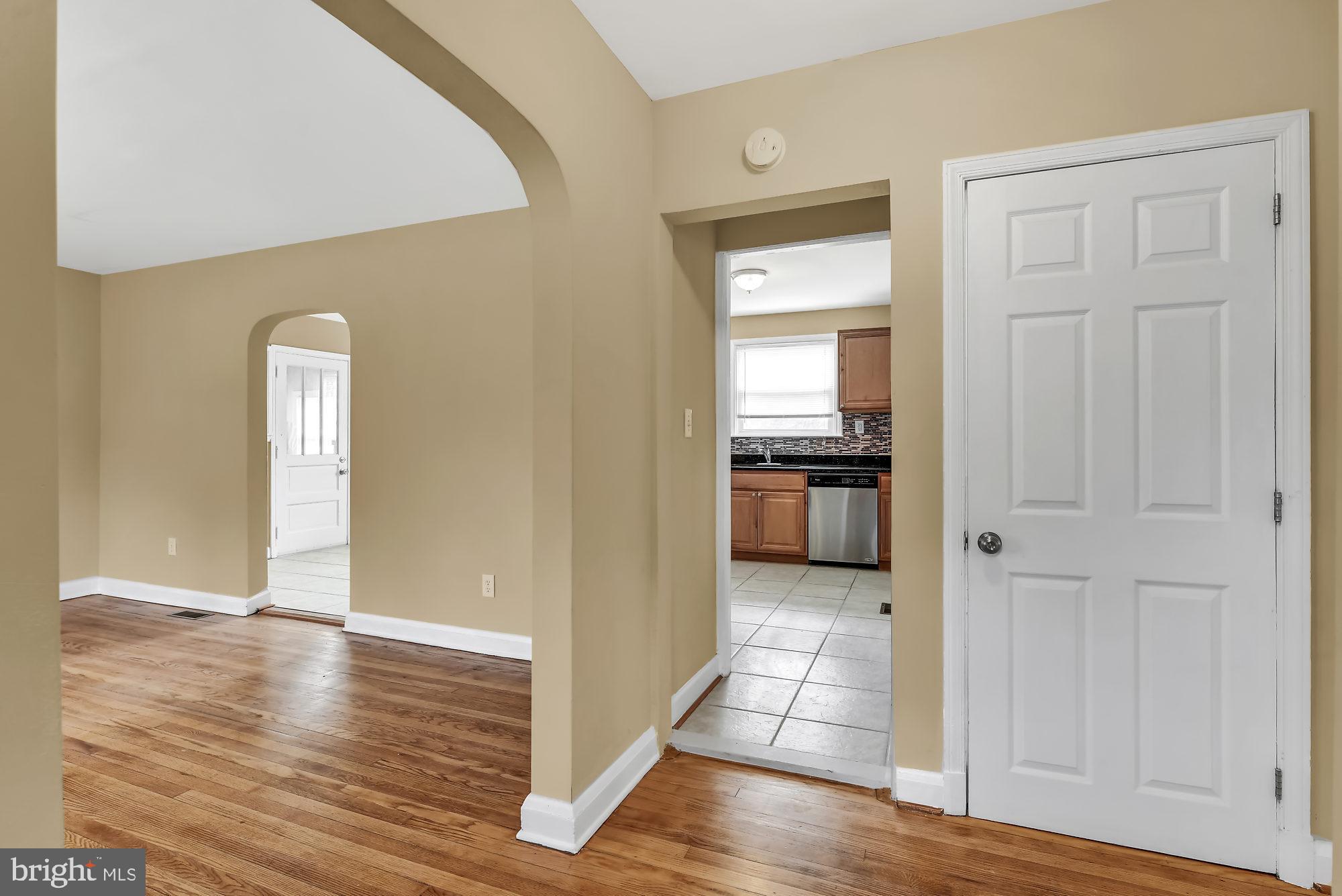325 Warren Road Cockeysville, MD 21030 - Photo 7 of 29 Gallery Image 7
